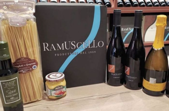 Prodotti enogastronomici del punto vendita di Cantina di Ramuscello